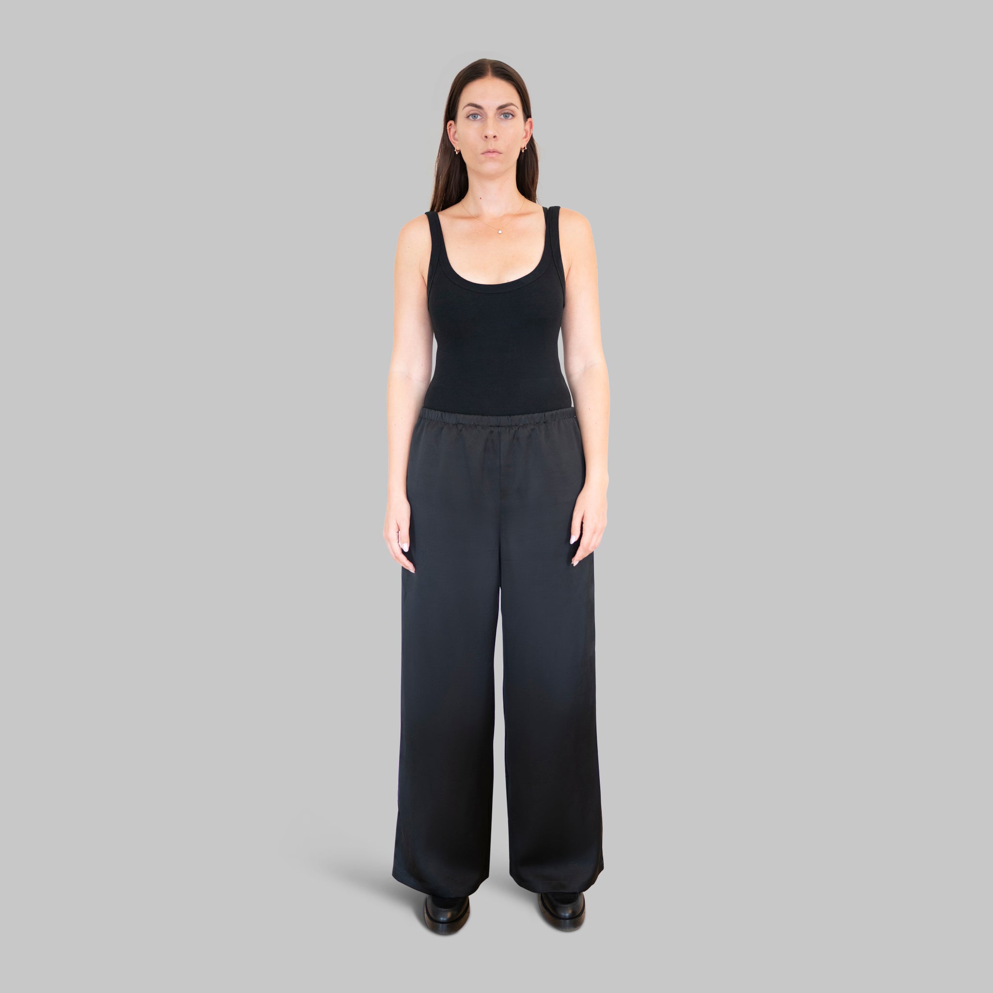 Sort tanktop med indbygget BH