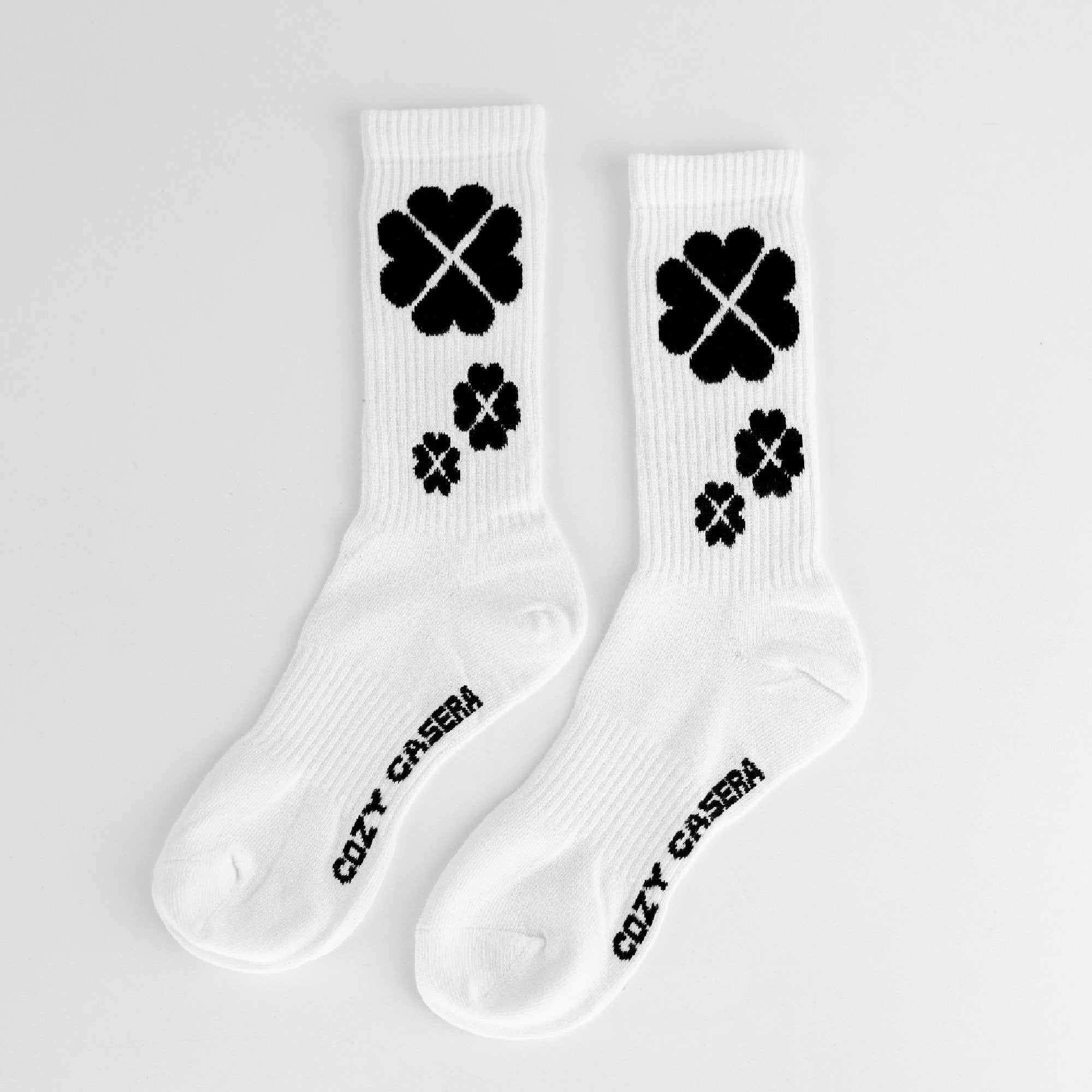 White TriFlower Socks - Cozy Casera